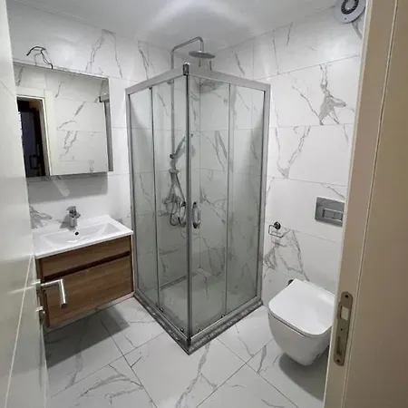 Enoya Apartment *